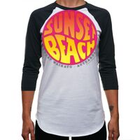 model/RAGLAN TEE Thumbnail